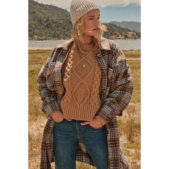 WARMS MY SOUL CABLE KNIT FRINGE SWEATER - Picture 5 of 5